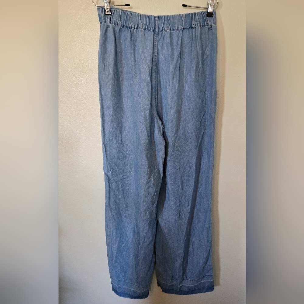Cloth & Stone | Women's Wide Leg Light Wash Chambray Breezy Pants Size Medium - Picture 4 of 10